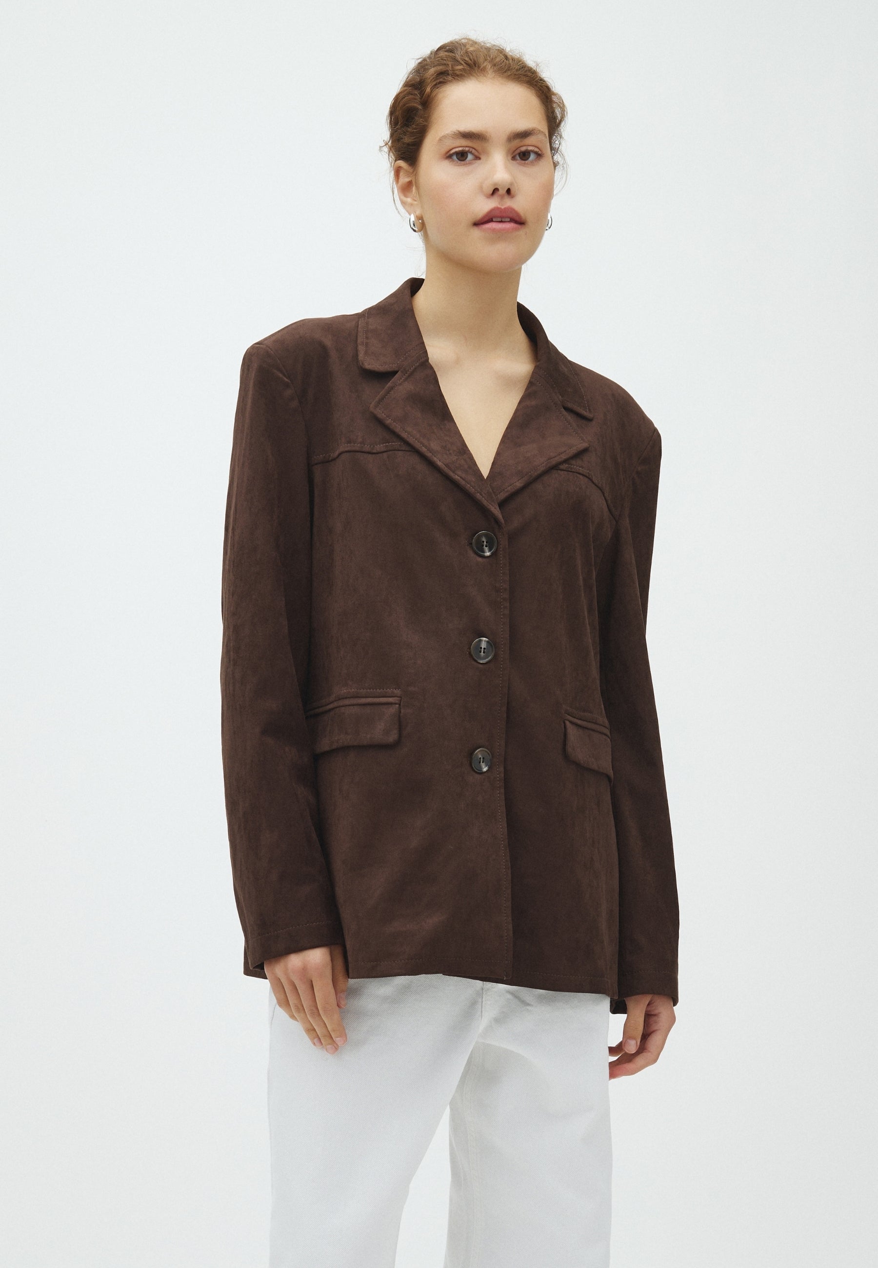 Mabea-M_Dark Brown_Model_0